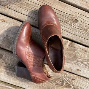 BOC  Leather Ankle Boot